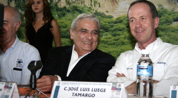 Enrique Dau Flores, al centro , titular de la consejería del Gobernador Jorge Aristóteles Sandoval. Imagen: Sergio Hernández Márquez