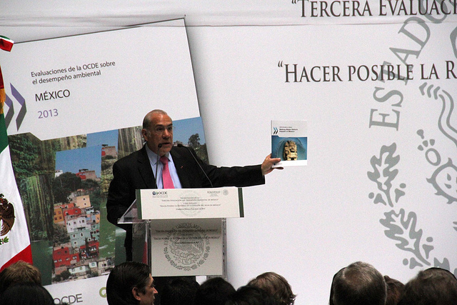 José Ángel Gurría presenta informes sobre agua y medio ambiente. Foto Semarnat