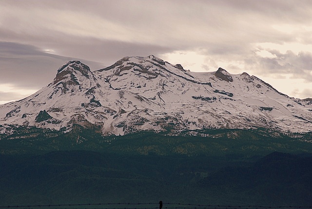 El Volcán Iztlacihuatl en proceso de perder sus glaciares por el calentamiento de la tierra. Foto: Arturo Linares García