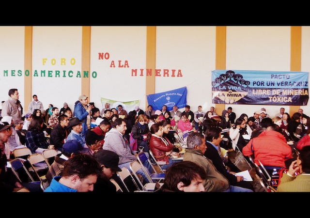 Intercambio de ideas en el Encuentro en Capulálpan. Foto: Cortesía