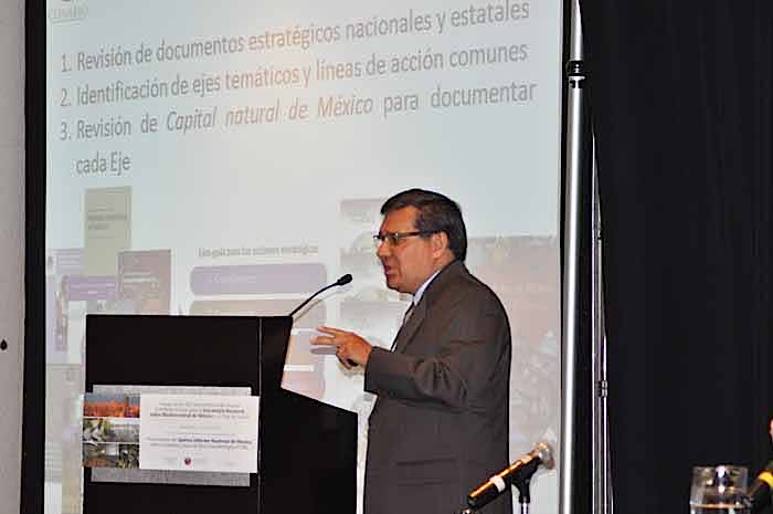 Hesiquio Benítez Díaz, Director General de Cooperación Internacional e Implementación de la CONABIO. Foto: Agustín Melgar /  Planeta Azul